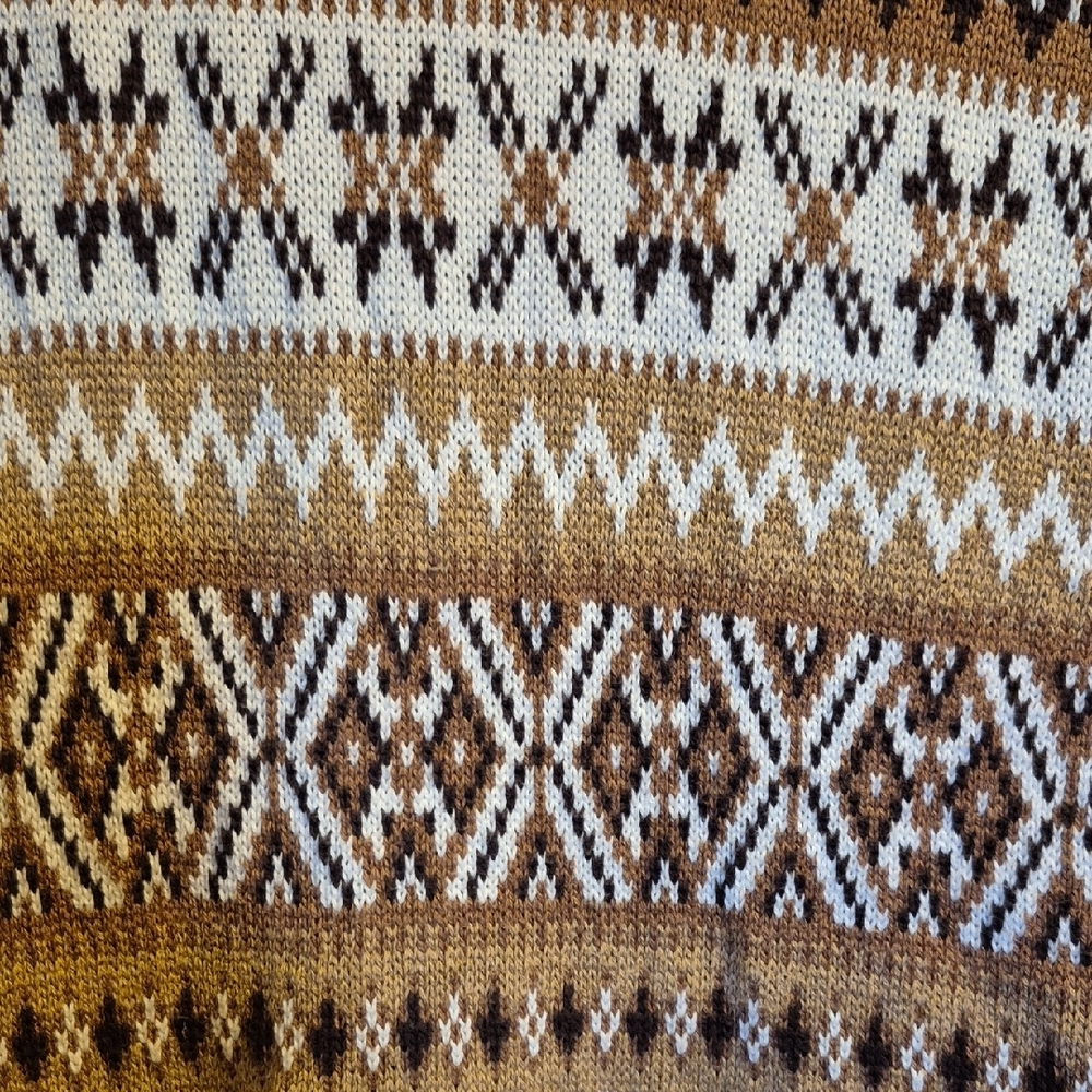 JEANNE PIERRE Brown and Cream Patterned Sweater - Picture 7 of 11